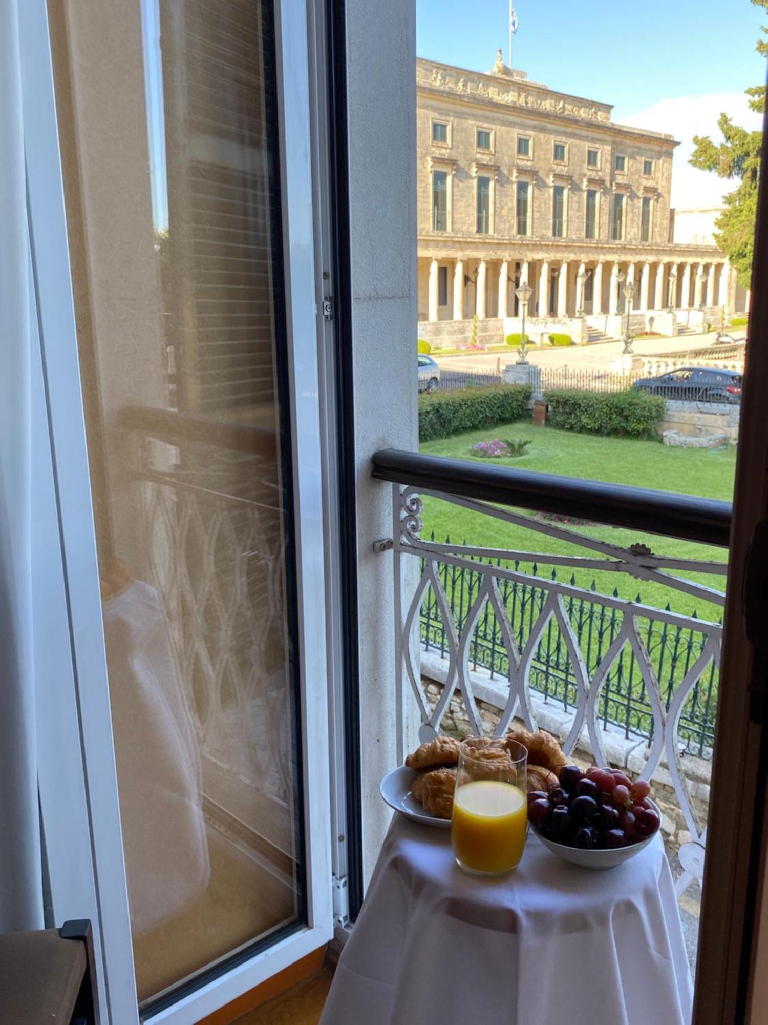 Palazzo Luxury Suite - View To Liston Square & Old Fortress Of Corfu Old Town Dış mekan fotoğraf