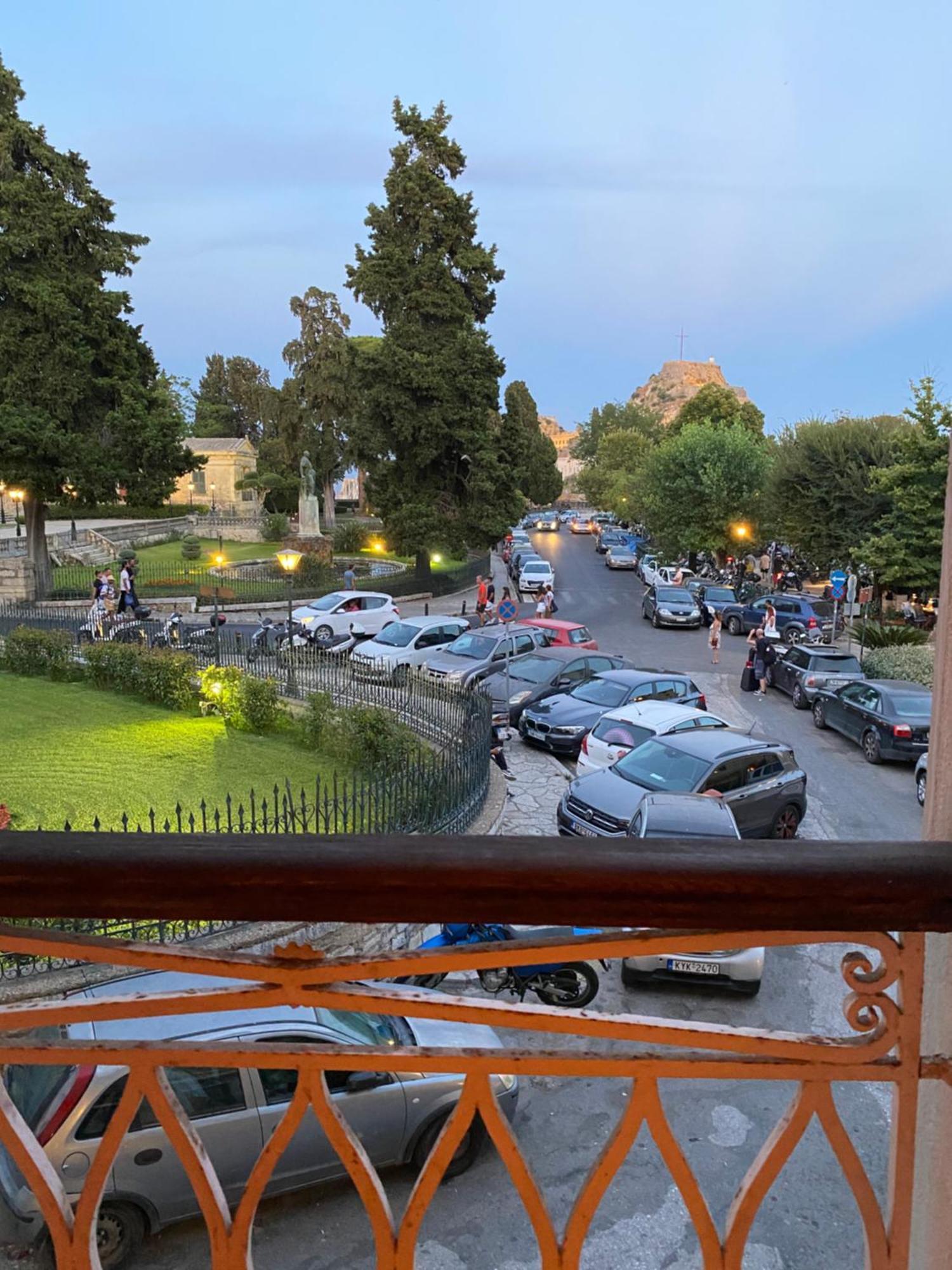 Palazzo Luxury Suite - View To Liston Square & Old Fortress Of Corfu Old Town Dış mekan fotoğraf